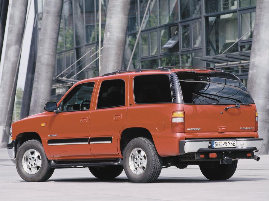  Chevrolet Tahoe 2000 года  (EU) (фото 11 из 23)